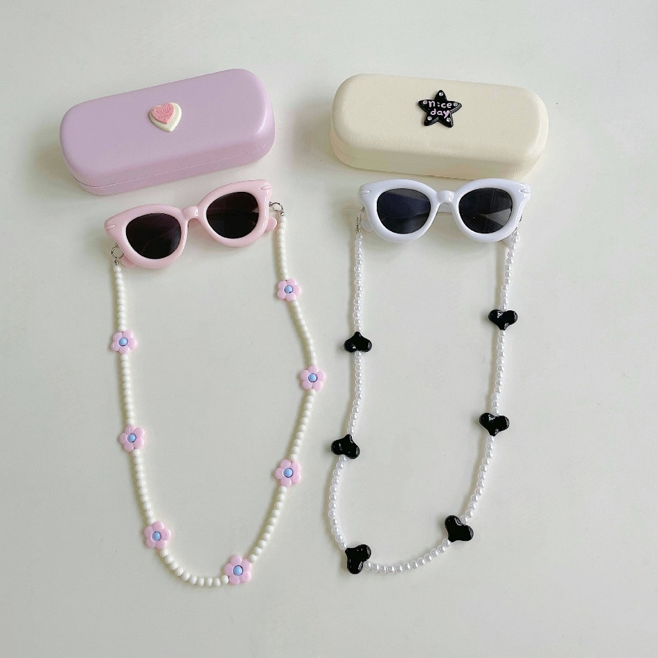 Leuke meisjes zonnebrilset met - Sunglass Retainer Cord recensie en prijs